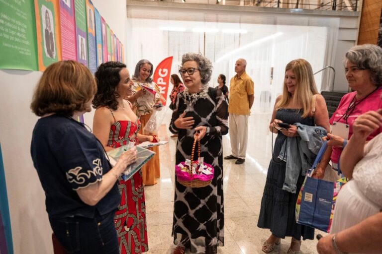 Adélia Prado e escritoras do Vale do Aço são homenageadas no 16º Salão do Livro
