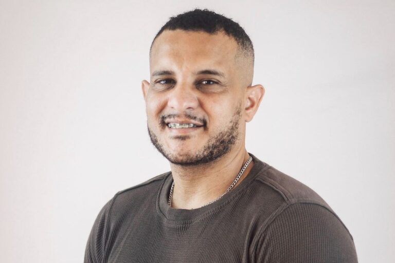 Junior Silva lança série de covers no YouTube e compartilha mensagens de fé através da música