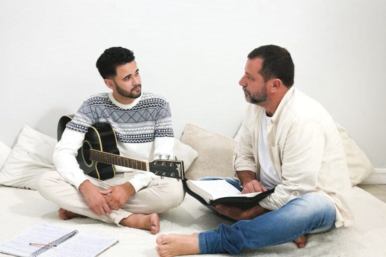 Marcelo Farias lança o single “Conversar” e convida o público a redescobrir a intimidade com Deus