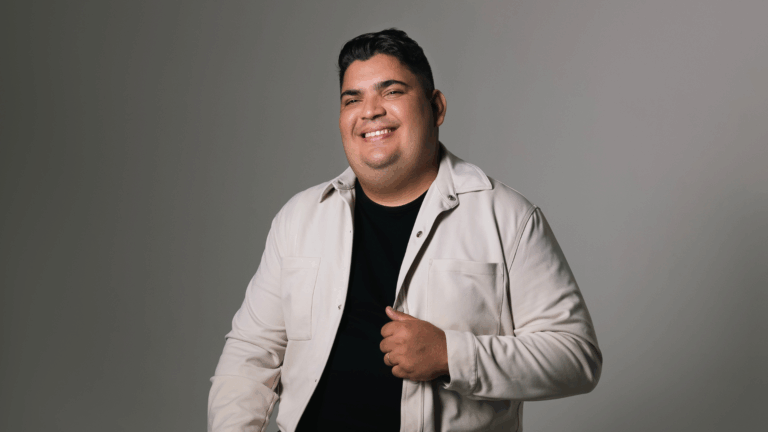 Alan Martins revive sonho e lança o EP “Guerreiro de Deus” pela Masteriza Records