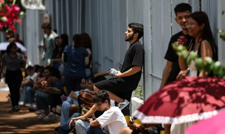Anulação de 3 questões do Enem ocorre por “precaução”, diz ministro