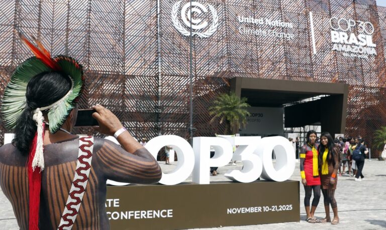 Indígenas do mundo cobram na COP30 centralidade na ação climática