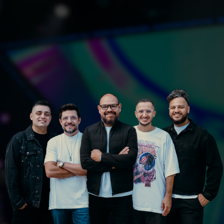 Quatro por Um lança a nova versão da emblemática canção “Um Chamado”