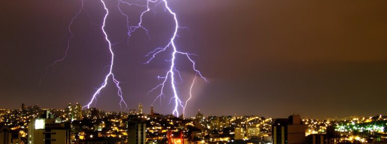 Cemig orienta como evitar a queima de equipamentos durante temporais de verão 
