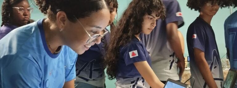 Alunos de escola estadual viram cientistas mirins no combate ao mosquito da dengue