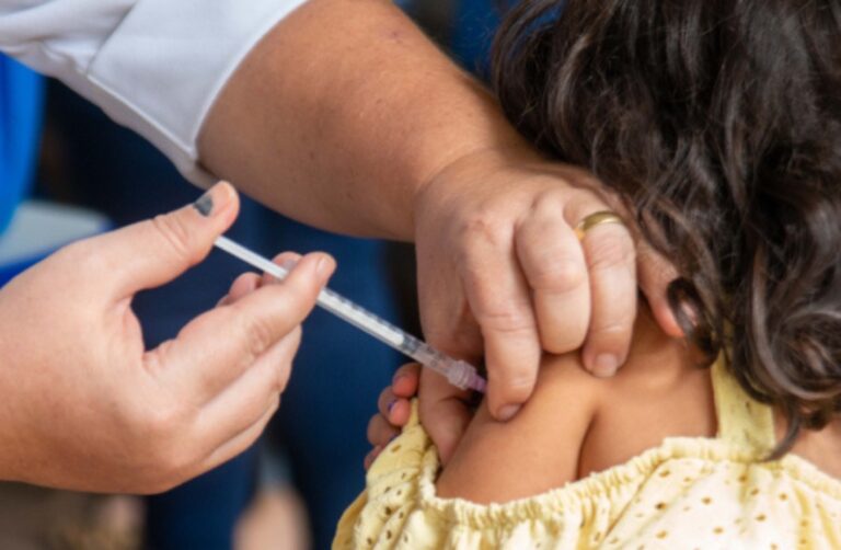 Férias escolares são chance de colocar a vacinação das crianças em dia