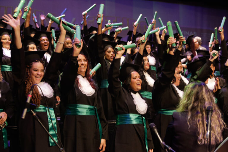 Trilhas de Futuro alcança marca histórica de 100 mil profissionais formados em Minas Gerais