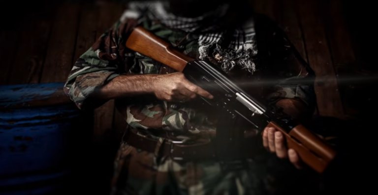 Documentário revela conexões ocultas entre radicalização no Oriente Médio e o narcotráfico na América Latina