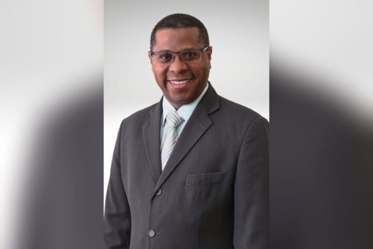 Pastor Osiel Gomes afirma que machismo limitou mulheres nas igrejas pentecostais