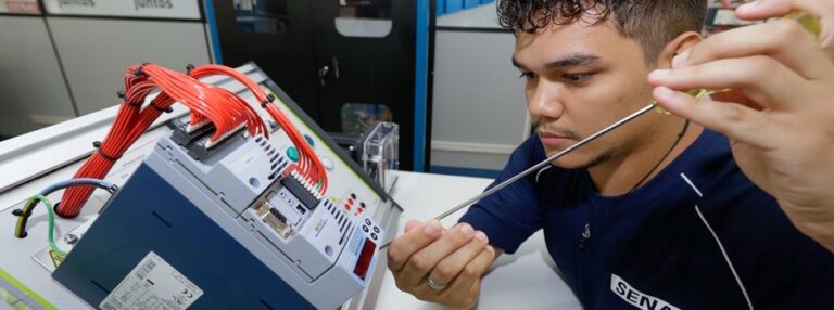 Minas Gerais inicia aulas da sexta edição edição do Trilhas de Futuro nesta quinta-feira (12/3)