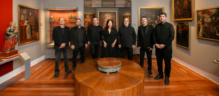 O projeto FELUMA RECEBE estreia no Teatro Feluma com o show