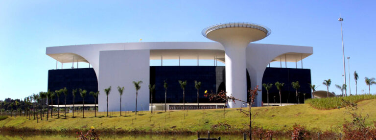 Governo de Minas anuncia recomposição salarial de 5,4% para todo o funcionalismo público do Estado