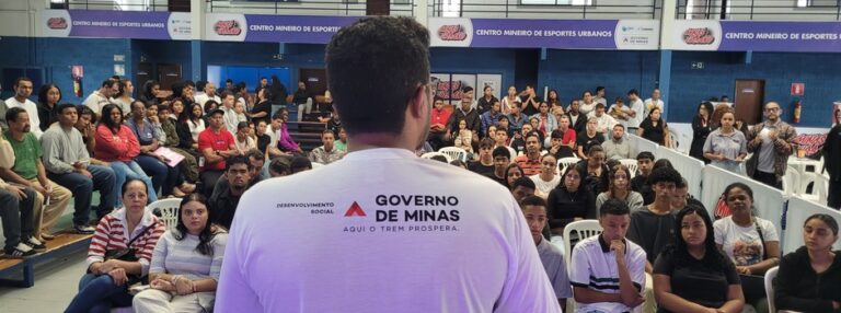 Governo de Minas realiza mutirão com milhares de vagas para jovens em busca do primeiro emprego