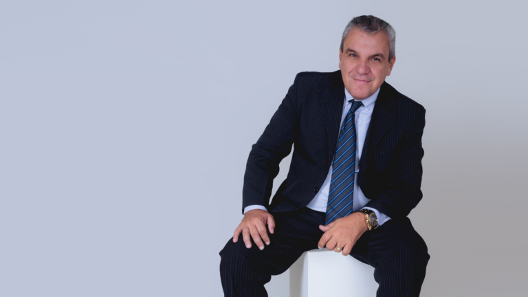 Roberto Kalil Ferreira lança o livro “Jacó – A garra que vence o estigma” em BH