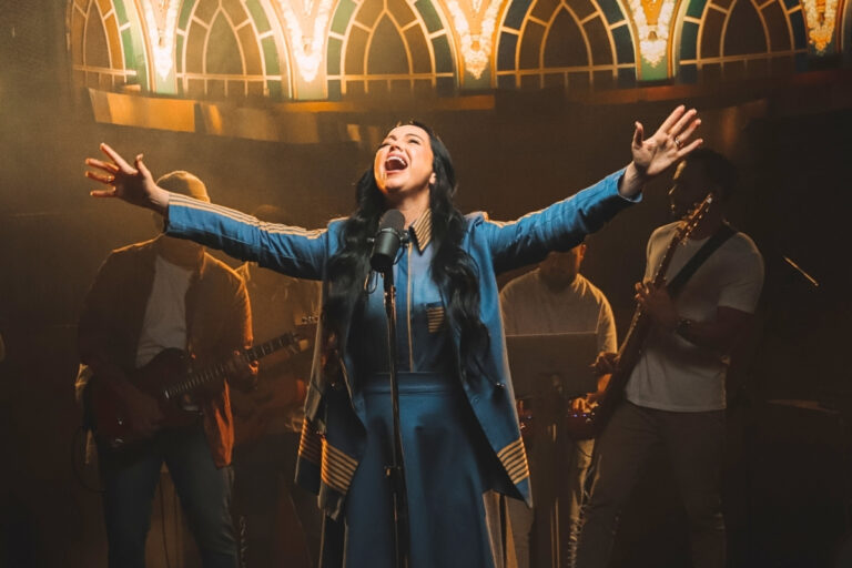 Ariely Bonatti lança sua primeira canção pela Graça Music, “Ora Que Melhora”