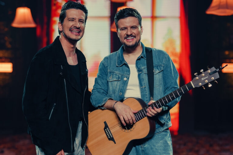 André e Felipe declaram: “Como Eu Te Amo Deus”