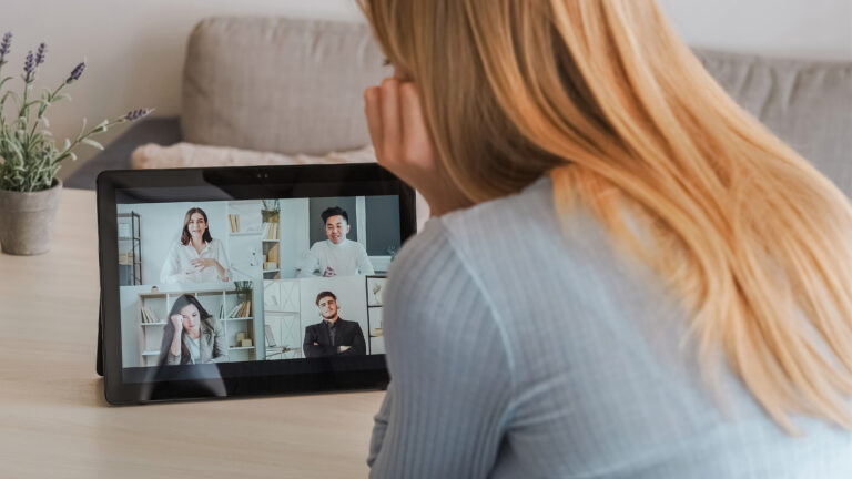 Saúde mental no trabalho: grupos de apoio ganham força
