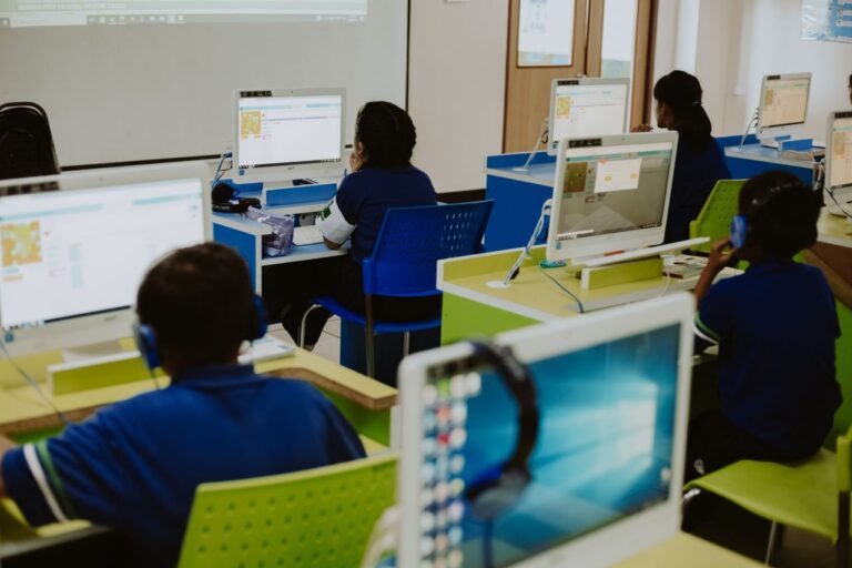 A tecnologia e a escola atual: inovação com propósito pedagógico