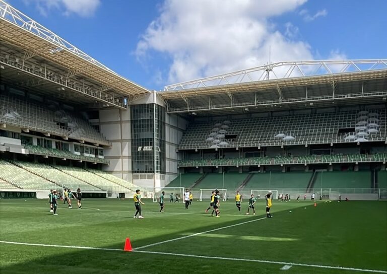 Alunos do Bom de Bola – Bom de Escola vivenciam experiência esportiva no Estádio Independência